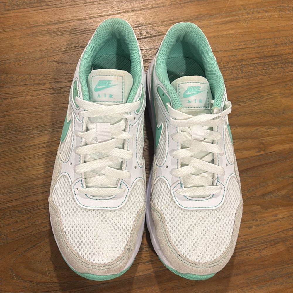 Nike Women's Air Max - Picture 4 of 7